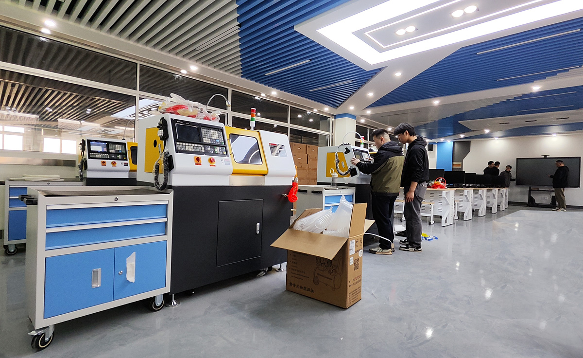 小型数控车床理实一体化实训室