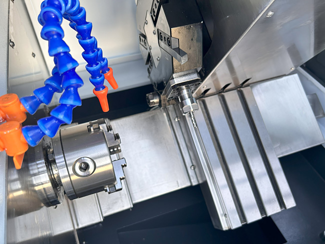 小型车铣复合机