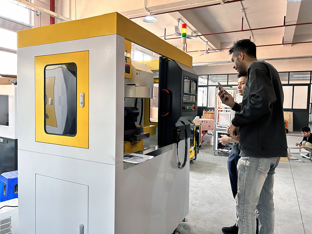 中东客户亲临yl23411永利集团进行严谨验货